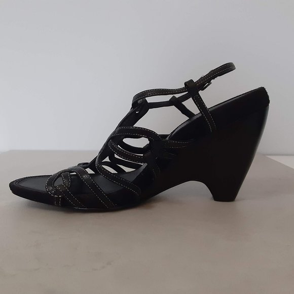 $5 LAST CALL! TAHARI ~ Leather Strappy Wedges - Picture 8 of 16